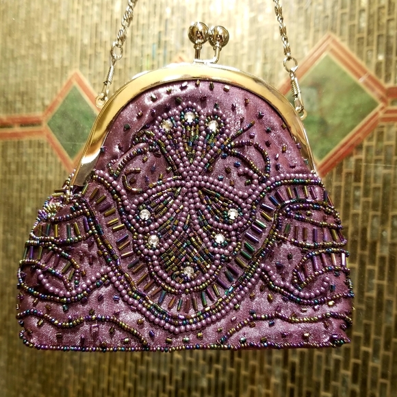 Beautiful Silk Hand Beaded Evening Purse - Picture 4 of 4